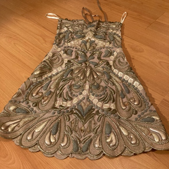 Ema Savahl Couture Dress - Picture 6 of 15